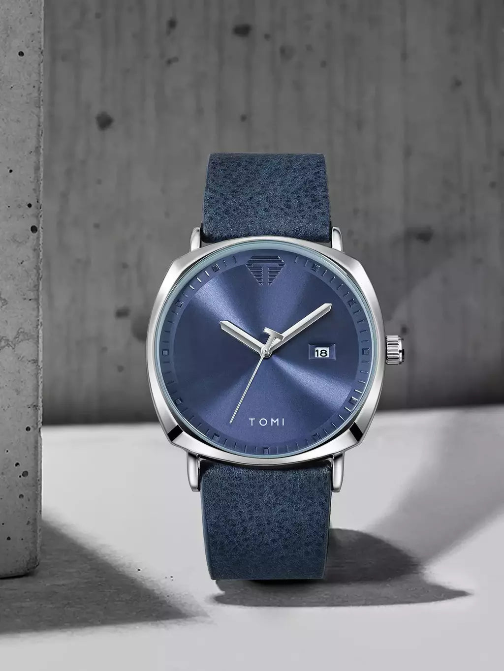 TOMI T-044 Men's Watch Quartz Date Leather Straps