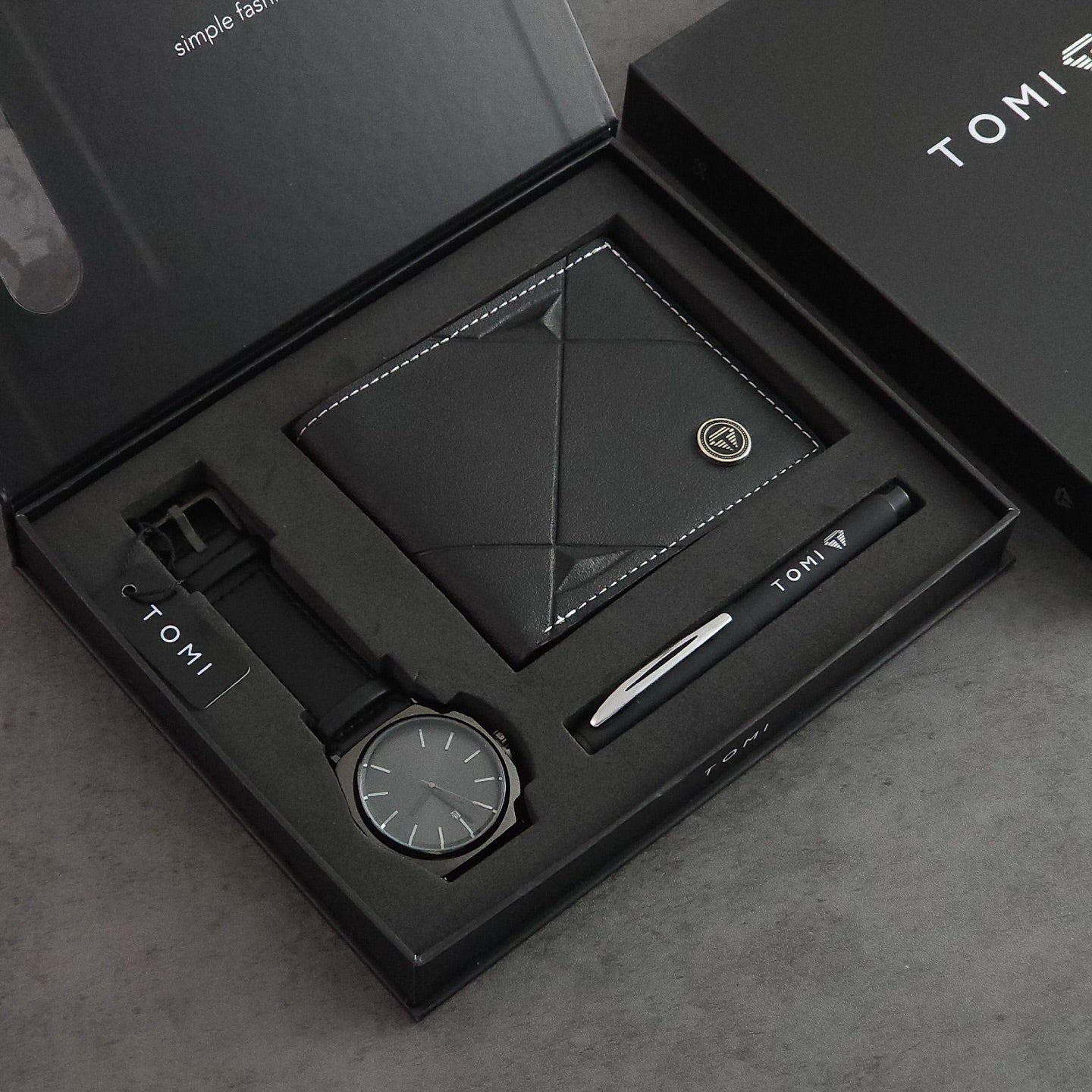 TOMI S8 Series Customised T-084 Gift Set Watch With Wallet And Pen Quartz
